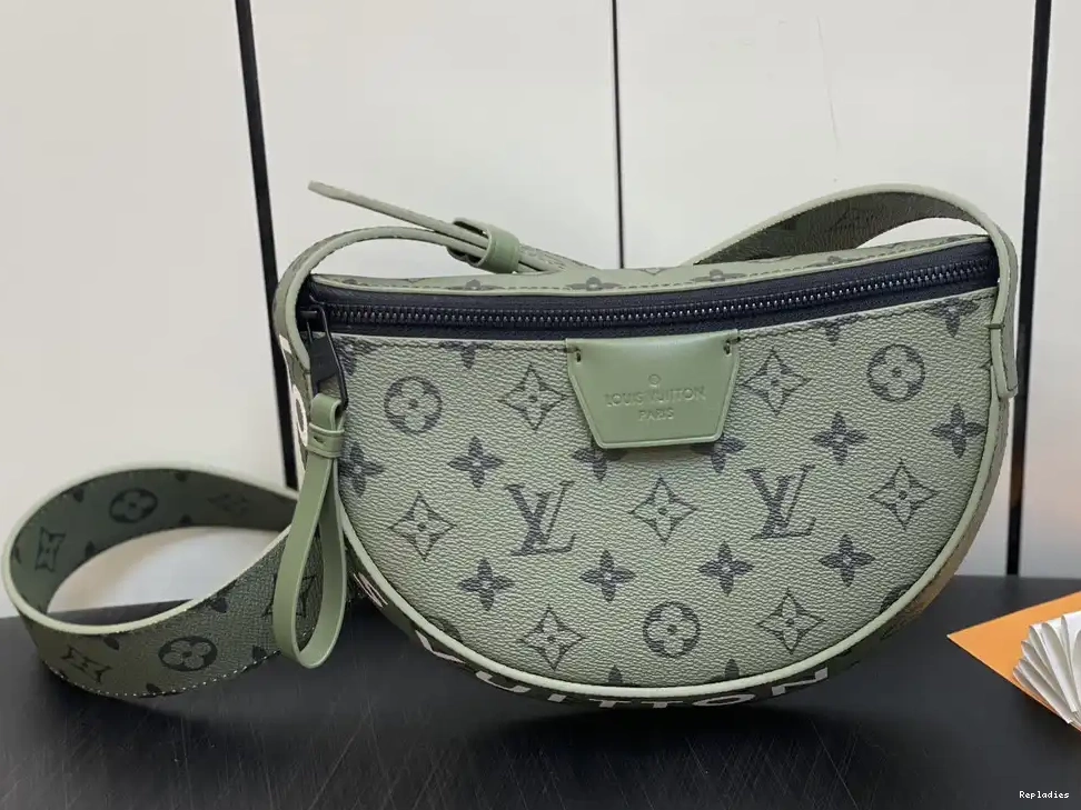 Cheap LOUIS Moon VUITTON Crossbody 0613